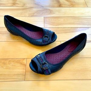 Privo by Clark’s peep toe flats